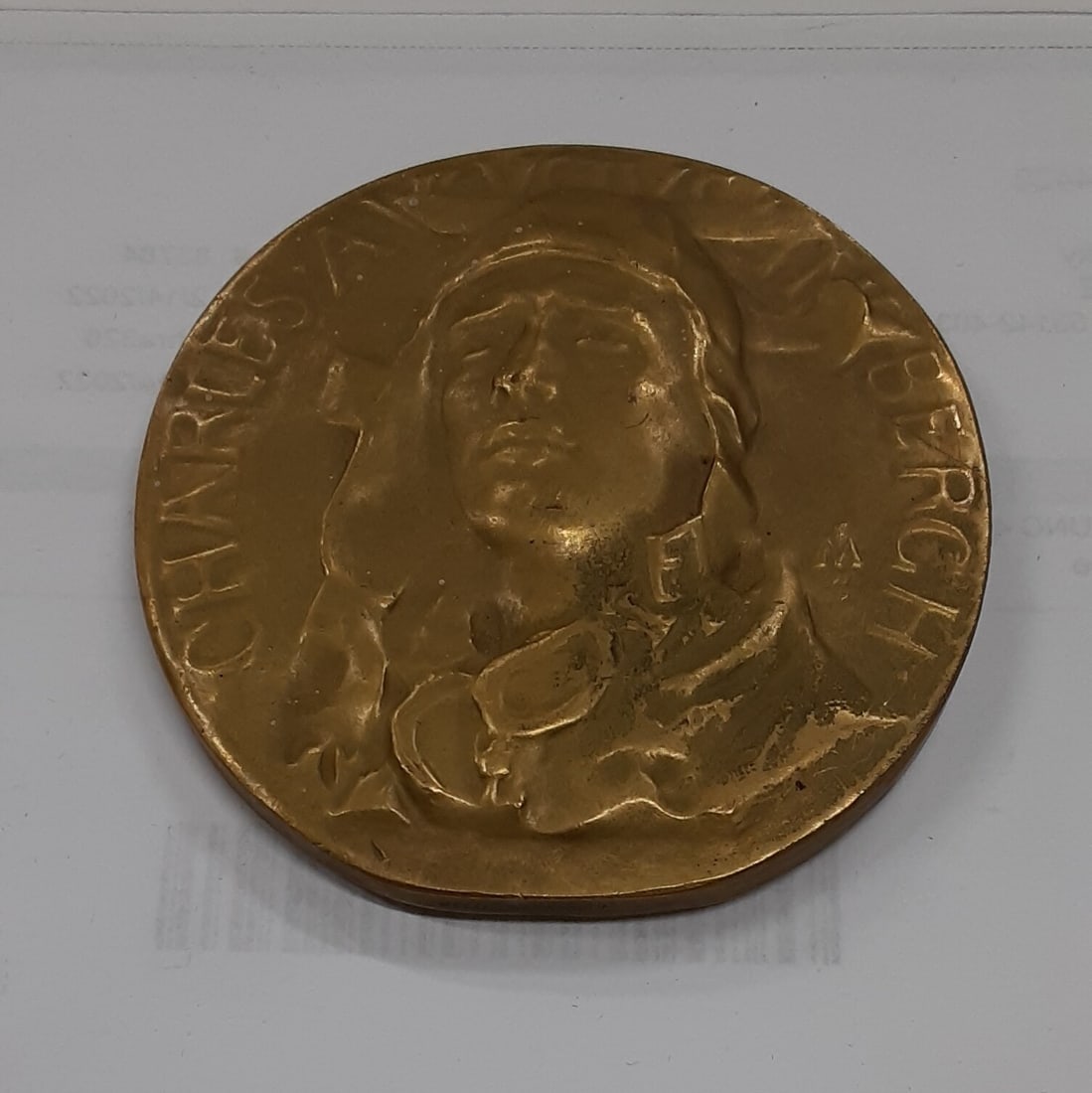 1931 Charles Lindbergh Bronze Medal by Medallic Art Co 2 7/8 Inch: 1931 Charles Lindbergh Bronze Medal by Medallic Art Co 2 7/8 Inch This 1931 vintage medal commemorates Charles Lindbergh and measures 2 7/8 inches in diameter. Crafted by the Medallic Art Co., this br