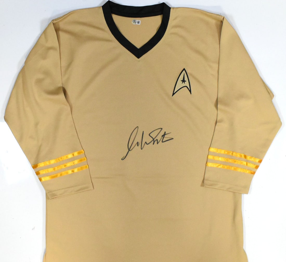 William Shatner Signed Star Trek Captain Kirk Costume Beckett Authenticated (1 of 3)