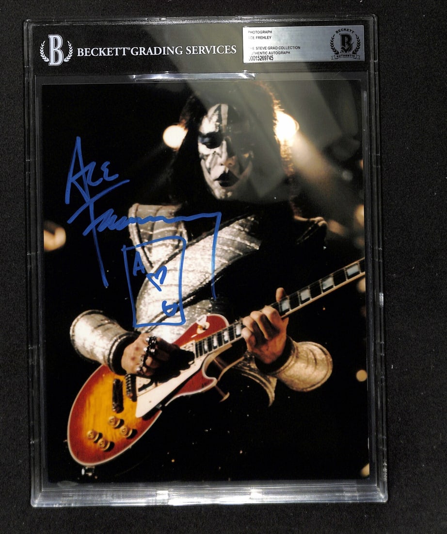 Ace Frehley Signed 8X10 Photograph Authentic Beckett Slab (1 of 1)