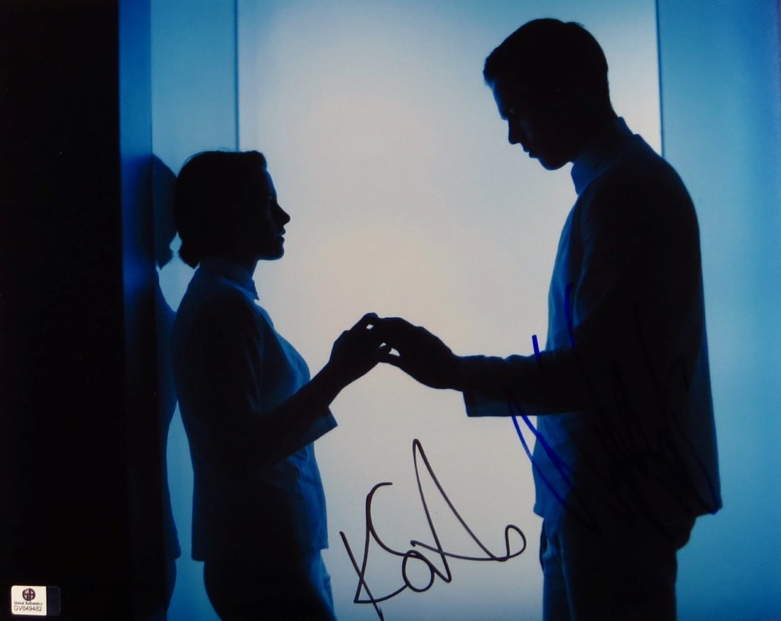 Nicholas Hoult Kristen Stewart Authenticated 11x14 Signed Photo (1 of 2)