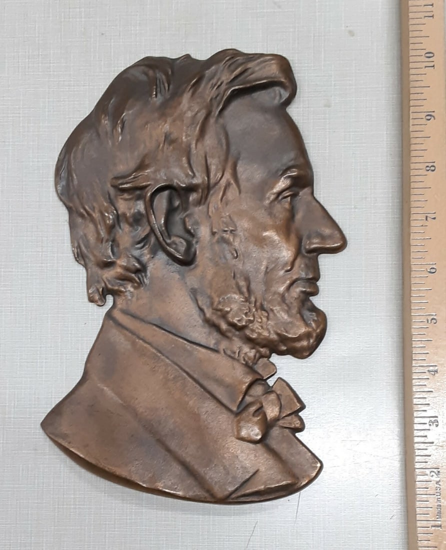 Abraham Lincoln Bronze Bust High Relief 9.5 x 6 Political Collectible (1 of 2)