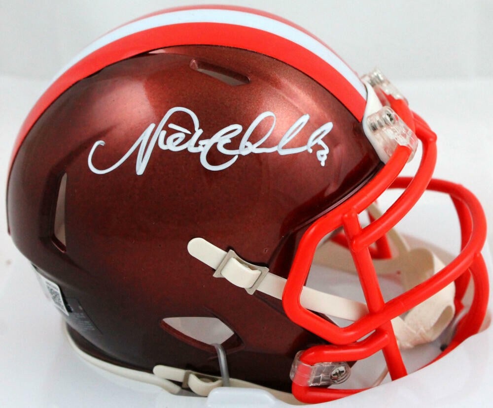 Nick Chubb Autographed Cleveland Browns Mini Helmet Beckett Holo (1 of 8)