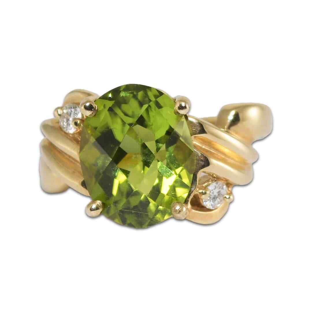 14K Yellow Gold Claddagh Peridot 5.50ct & Diamond Ring (1 of 6)