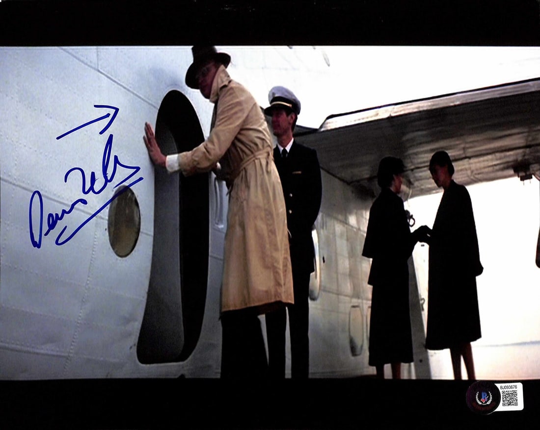 Dennis Muren Signed 8x10 Photo as Toht Indiana Jones Beckett Certified: Dennis Muren Signed 8x10 Photo as Toht Indiana Jones Beckett Certified Celebrate the legacy of Indiana Jones with this signed 8x10 color photograph featuring Dennis Muren, who portrayed Toht as a stan