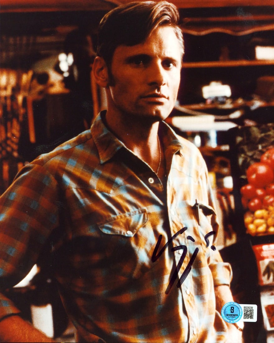 Viggo Mortensen Signed 8x10 Psycho Photo with BAS Authentication (1 of 1)