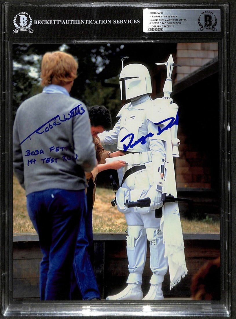 Robert Watts Duwayne Dunham Signed Boba Fett 8x10 Photo Beckett Authenticated: Robert Watts Duwayne Dunham Signed Boba Fett 8x10 Photo Beckett Authenticated This autographed 8x10 photograph features the iconic Boba Fett, portrayed by Duwayne Dunham, and is signed by both Duwayne