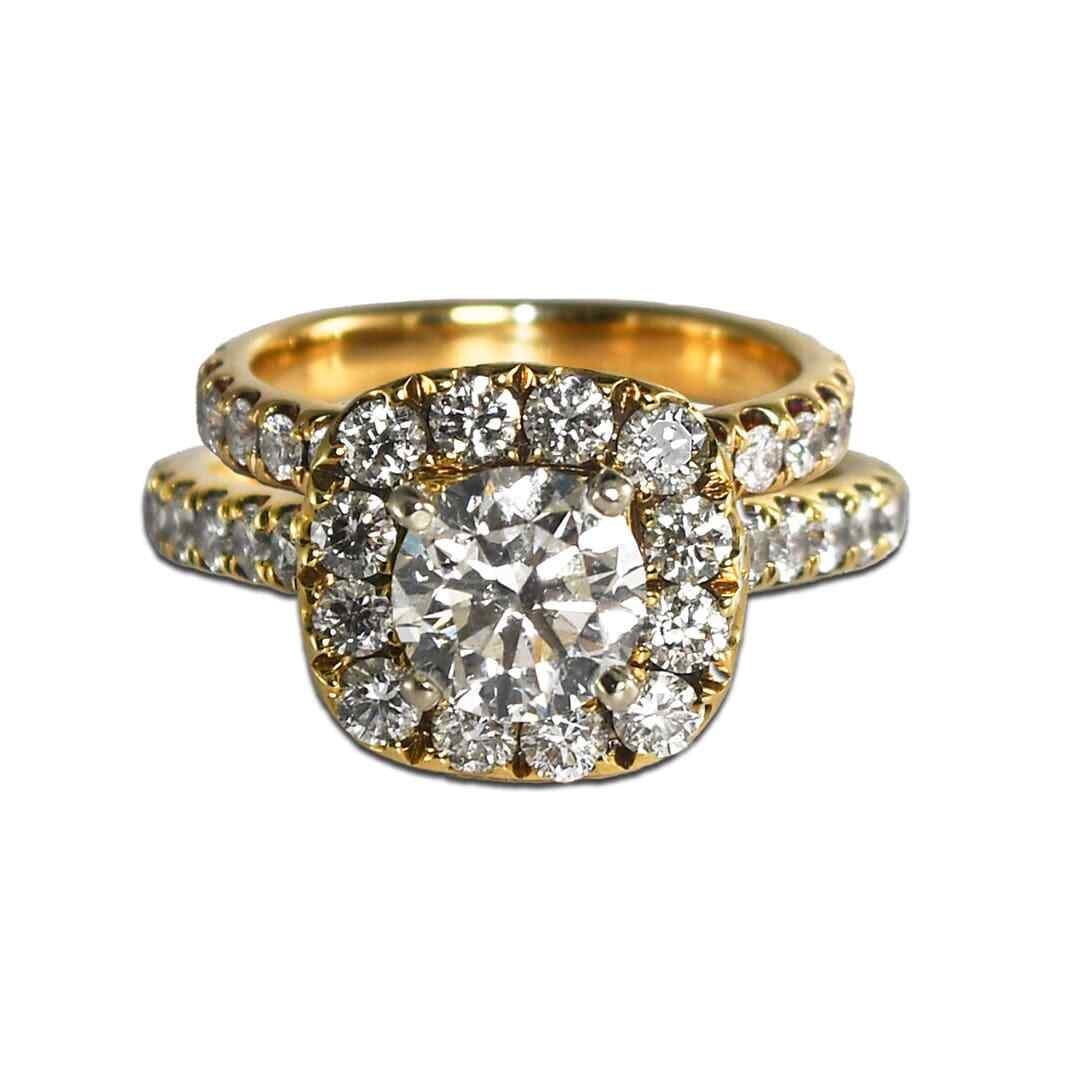14K Yellow Gold Diamond Wedding Set 1.50ct IGI Certified Size 5: 14K Yellow Gold Diamond Wedding Set 1.50ct IGI Certified Size 5 This stunning 14K yellow gold diamond wedding set features a total diamond weight of 1.50 carats, showcasing exquisite round brilliant c