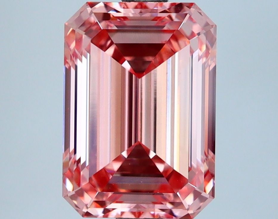 Loose Diamond - EMERALD 3.02ct Fancy Intense Pink SI1: Loose Diamond - EMERALD 3.02ct Fancy Intense Pink SI1 Source: This is a real non-mined Diamond that has been grown in a lab Shape: EMERALD Carats: 3.02 Color: Fancy Intense Pink Certification: IGI Vid