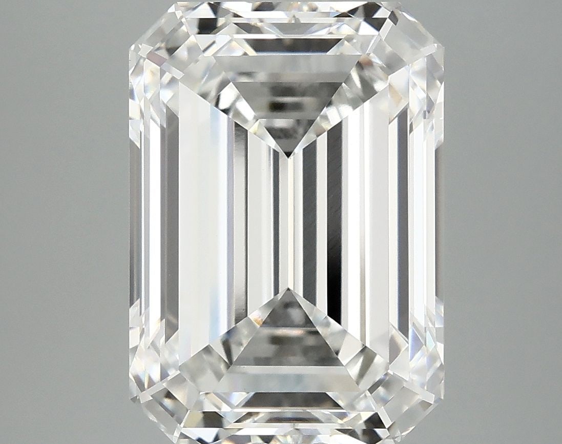 Loose Diamond - EMERALD 7.17ct F VVS2: Loose Diamond - EMERALD 7.17ct F VVS2 Source: This is a real non-mined Diamond that has been grown in a lab Shape: EMERALD Carats: 7.17 Color: F Clarity: VVS2 Certification: IGI Video: