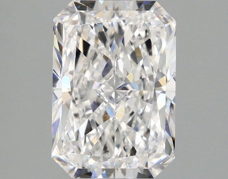 Loose Diamond - RADIANT 2.04ct E VS1: Loose Diamond - RADIANT 2.04ct E VS1 Source: This is a real non-mined Diamond that has been grown in a lab Shape: RADIANT Carats: 2.04 Color: E Clarity: VS1 Certification: IGI Video: