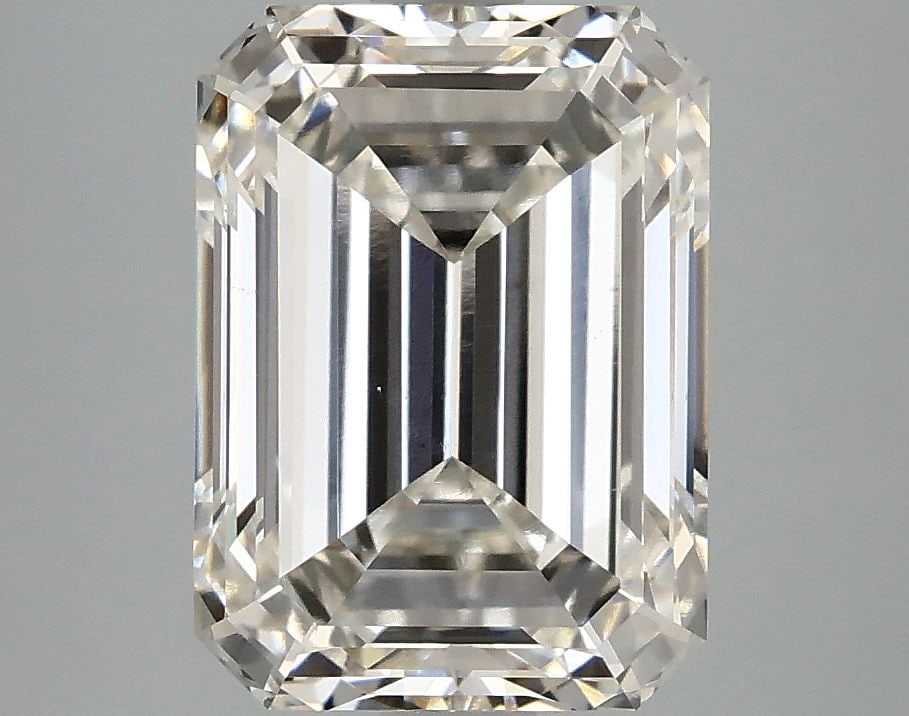 Loose Diamond - EMERALD 4.08ct H VS1: Loose Diamond - EMERALD 4.08ct H VS1 Source: This is a real non-mined Diamond that has been grown in a lab Shape: EMERALD Carats: 4.08 Color: H Clarity: VS1 Certification: IGI Video: