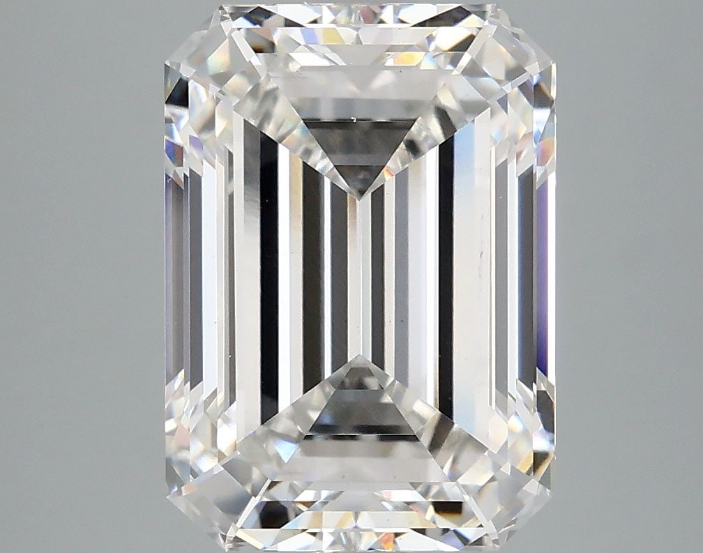 Loose Diamond - EMERALD 5.1ct F VS1: Loose Diamond - EMERALD 5.1ct F VS1 Source: This is a real non-mined Diamond that has been grown in a lab Shape: EMERALD Carats: 5.1 Color: F Clarity: VS1 Certification: IGI Video: