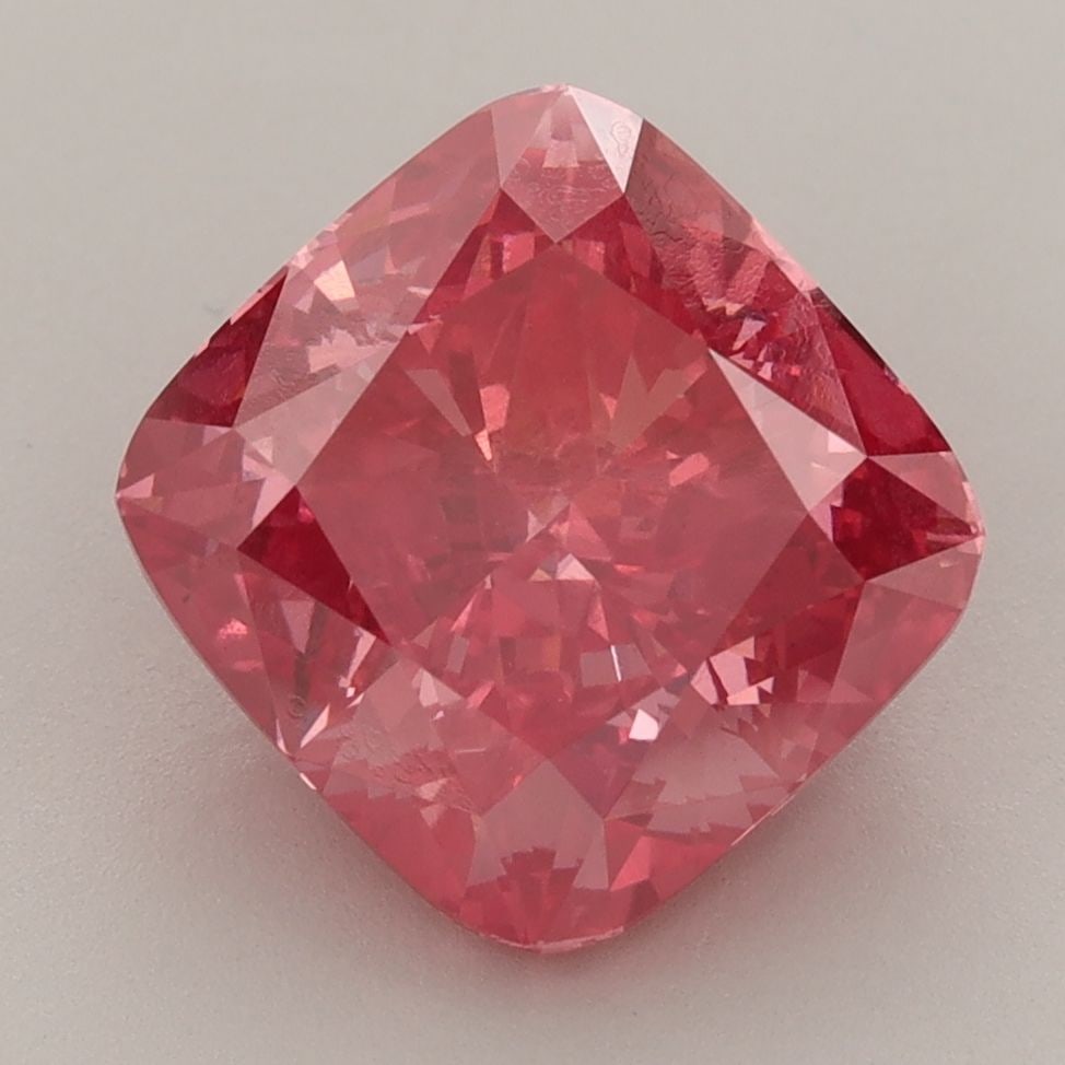 Loose Diamond - CUSHION MODIFIED 4.5ct Fancy Vivid Red VS2: Loose Diamond - CUSHION MODIFIED 4.5ct Fancy Vivid Red VS2 Source: This is a real non-mined Diamond that has been grown in a lab Shape: CUSHION MODIFIED Carats: 4.5 Color: Fancy Vivid Red Certificatio