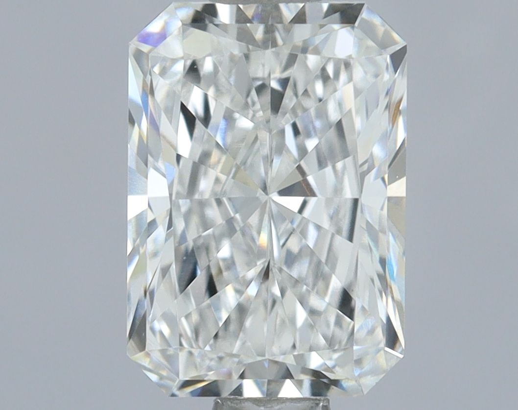 Loose Diamond - RADIANT 1.02ct E VVS2: Loose Diamond - RADIANT 1.02ct E VVS2 Source: This is a real non-mined Diamond that has been grown in a lab Shape: RADIANT Carats: 1.02 Color: E Clarity: VVS2 Certification: IGI Video: