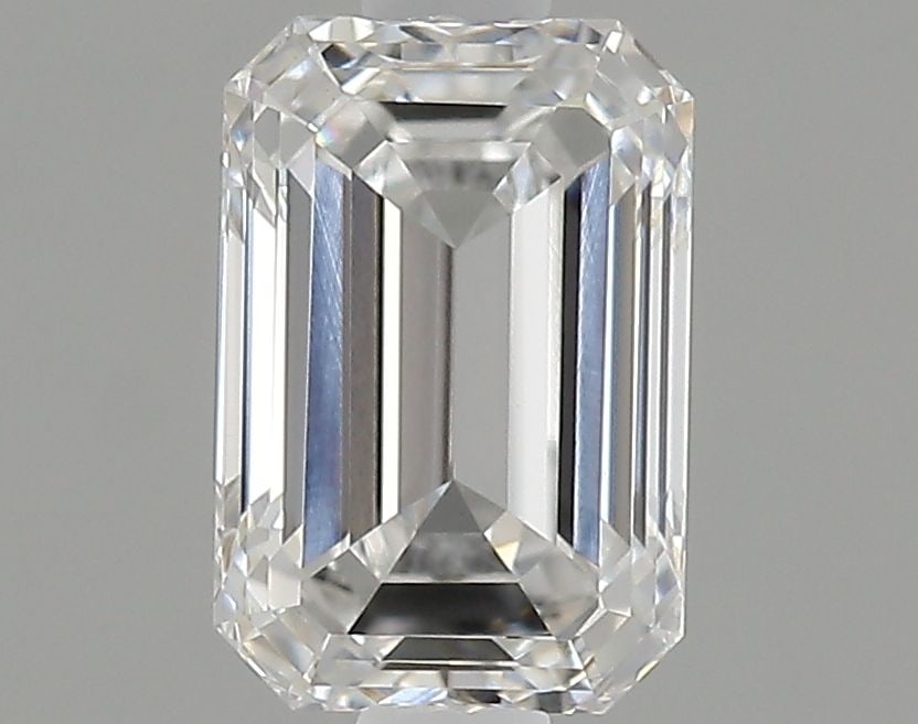 Loose Diamond - EMERALD 0.96ct F VVS2: Loose Diamond - EMERALD 0.96ct F VVS2 Source: This is a real non-mined Diamond that has been grown in a lab Shape: EMERALD Carats: 0.96 Color: F Clarity: VVS2 Certification: IGI Video: