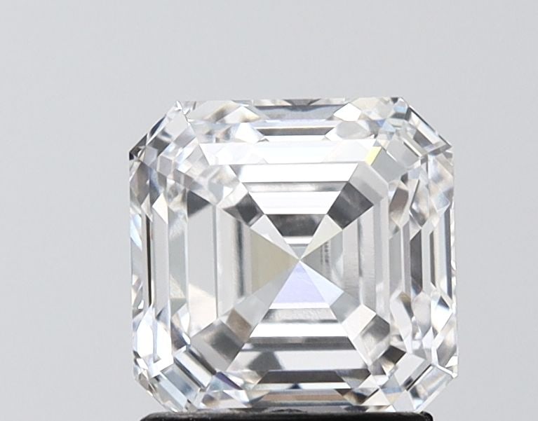 Loose Diamond - ASSCHER 2.1ct E VVS1: Loose Diamond - ASSCHER 2.1ct E VVS1 Source: This is a real non-mined Diamond that has been grown in a lab Shape: ASSCHER Carats: 2.1 Color: E Clarity: VVS1 Certification: IGI Video: