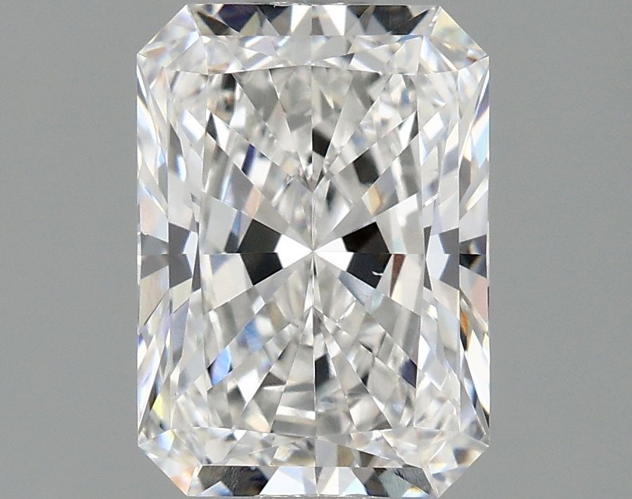 Loose Diamond - RADIANT 1.58ct D VS2: Loose Diamond - RADIANT 1.58ct D VS2 Source: This is a real non-mined Diamond that has been grown in a lab Shape: RADIANT Carats: 1.58 Color: D Clarity: VS2 Certification: IGI Video:
