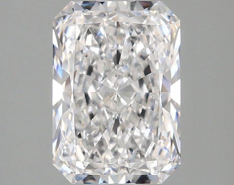 Loose Diamond - RADIANT 2.08ct D VS1: Loose Diamond - RADIANT 2.08ct D VS1 Source: This is a real non-mined Diamond that has been grown in a lab Shape: RADIANT Carats: 2.08 Color: D Clarity: VS1 Certification: IGI Video: