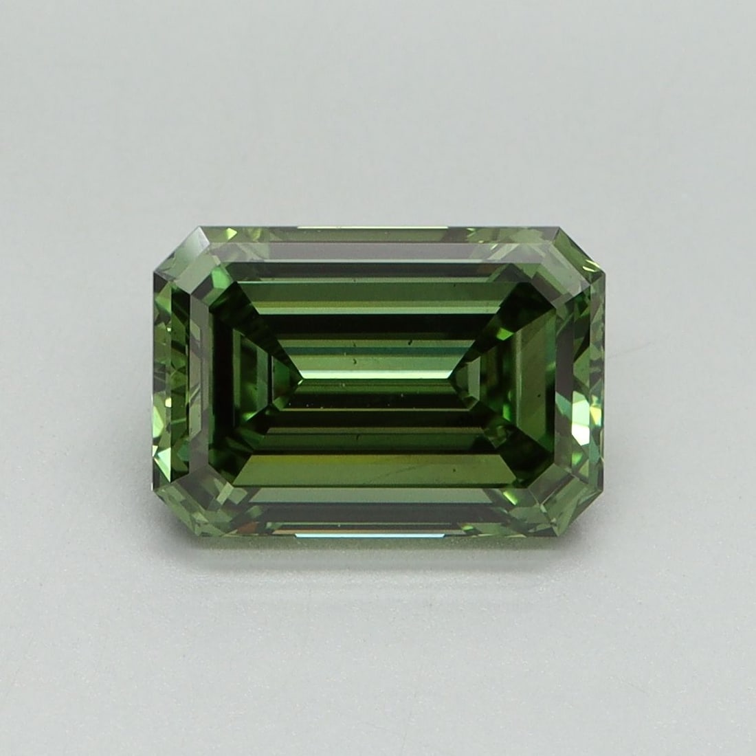 Loose Diamond - EMERALD 2.12ct Fancy Vivid Green VS2: Loose Diamond - EMERALD 2.12ct Fancy Vivid Green VS2 Source: This is a real non-mined Diamond that has been grown in a lab Shape: EMERALD Carats: 2.12 Color: Fancy Vivid Green Certification: IGI Video