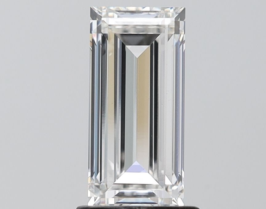 Loose Diamond - BAGUETTE 1.52ct F VS1: Loose Diamond - BAGUETTE 1.52ct F VS1 Source: This is a real non-mined Diamond that has been grown in a lab Shape: BAGUETTE Carats: 1.52 Color: F Clarity: VS1 Certification: IGI Video: