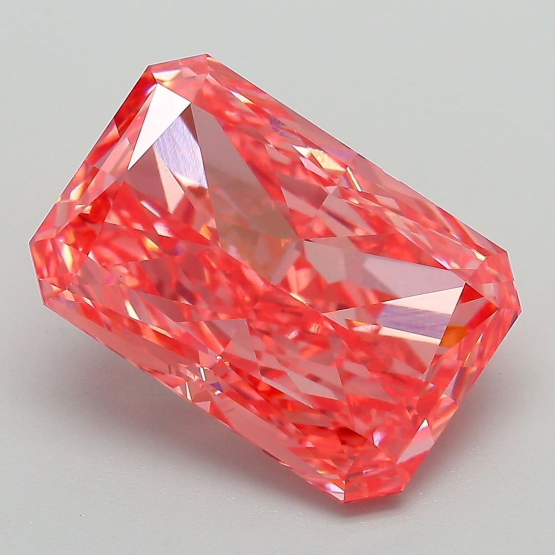 Loose Diamond - RADIANT 8.21ct Fancy Vivid Pink VS1: Loose Diamond - RADIANT 8.21ct Fancy Vivid Pink VS1 Source: This is a real non-mined Diamond that has been grown in a lab Shape: RADIANT Carats: 8.21 Color: Fancy Vivid Pink Certification: IGI Video: