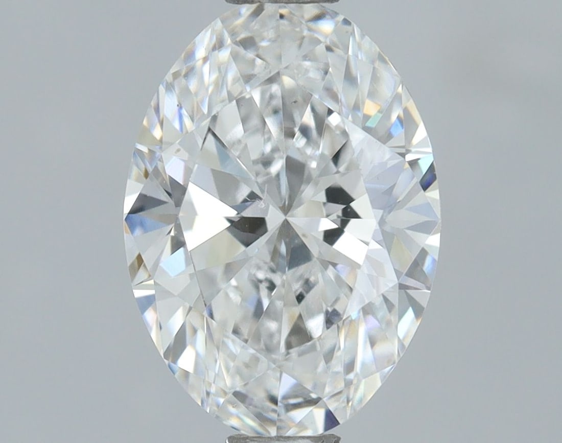 Loose Diamond - OVAL 1.05ct E VS1: Loose Diamond - OVAL 1.05ct E VS1 Source: This is a real non-mined Diamond that has been grown in a lab Shape: OVAL Carats: 1.05 Color: E Clarity: VS1 Certification: IGI Video: