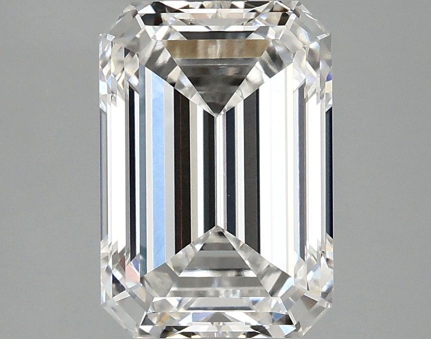 Loose Diamond - EMERALD 2.99ct F VS1: Loose Diamond - EMERALD 2.99ct F VS1 Source: This is a real non-mined Diamond that has been grown in a lab Shape: EMERALD Carats: 2.99 Color: F Clarity: VS1 Certification: IGI Video: