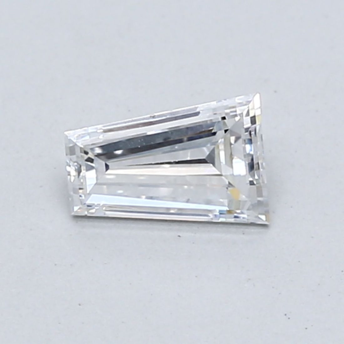 Loose Diamond - TAPERED BAGUETTE 0.49ct E VS1 (1 of 1)