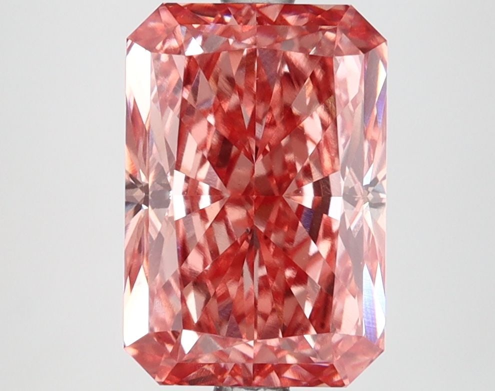 Loose Diamond - RADIANT 3.62ct Fancy Vivid Pink VS1: Loose Diamond - RADIANT 3.62ct Fancy Vivid Pink VS1 Source: This is a real non-mined Diamond that has been grown in a lab Shape: RADIANT Carats: 3.62 Color: Fancy Vivid Pink Certification: IGI