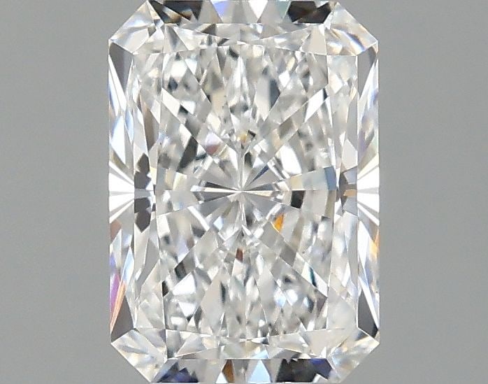 Loose Diamond - RADIANT 1.58ct E VVS2: Loose Diamond - RADIANT 1.58ct E VVS2 Source: This is a real non-mined Diamond that has been grown in a lab Shape: RADIANT Carats: 1.58 Color: E Clarity: VVS2 Certification: IGI Video: