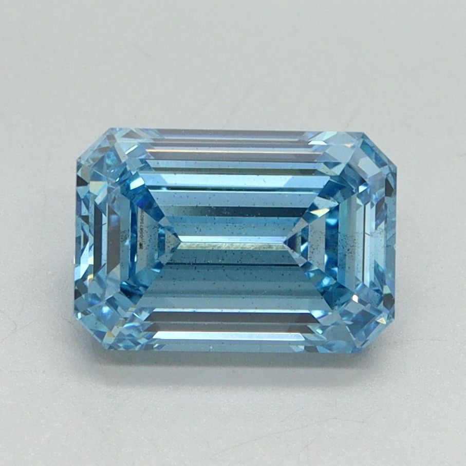Loose Diamond - EMERALD 2.01ct Fancy Vivid Blue SI1: Loose Diamond - EMERALD 2.01ct Fancy Vivid Blue SI1 Source: This is a real non-mined Diamond that has been grown in a lab Shape: EMERALD Carats: 2.01 Color: Fancy Vivid Blue Certification: IGI Video: