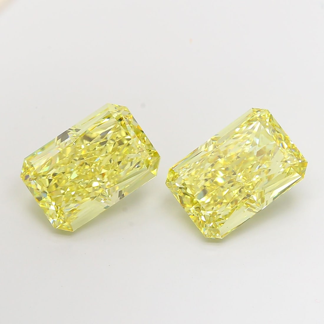 Loose Diamond - RADIANT 11.04ct Fancy Intense Yellow VS1 (1 of 1)