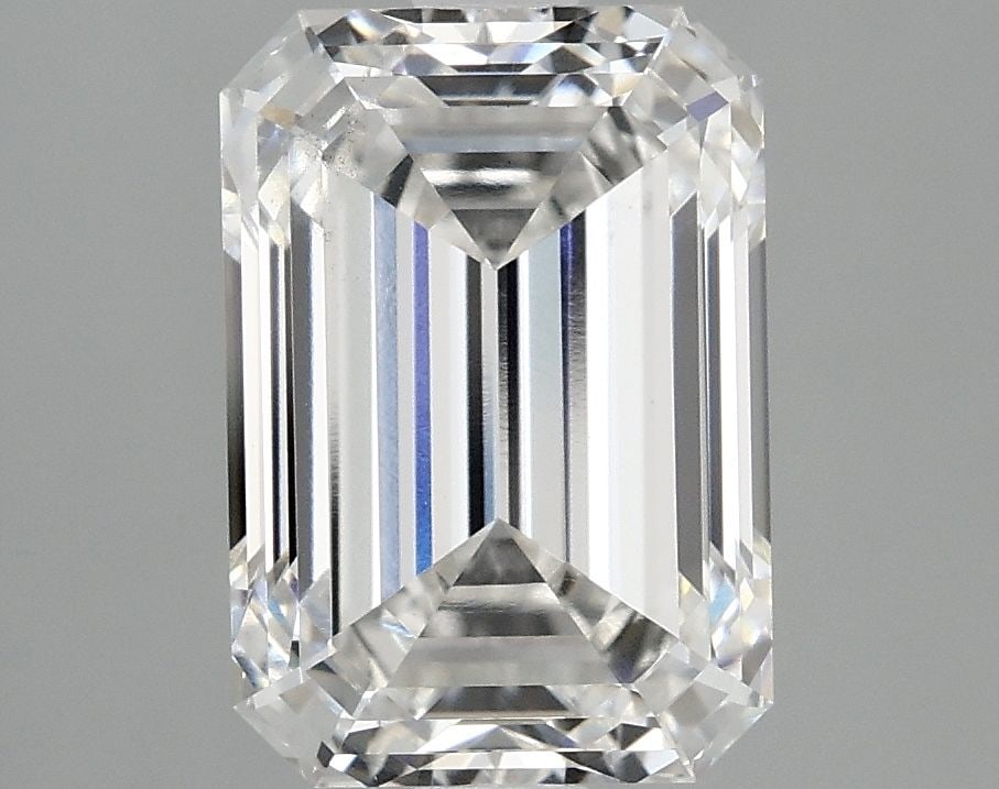 Loose Diamond - EMERALD 2.94ct F VS2: Loose Diamond - EMERALD 2.94ct F VS2 Source: This is a real non-mined Diamond that has been grown in a lab Shape: EMERALD Carats: 2.94 Color: F Clarity: VS2 Certification: IGI Video: