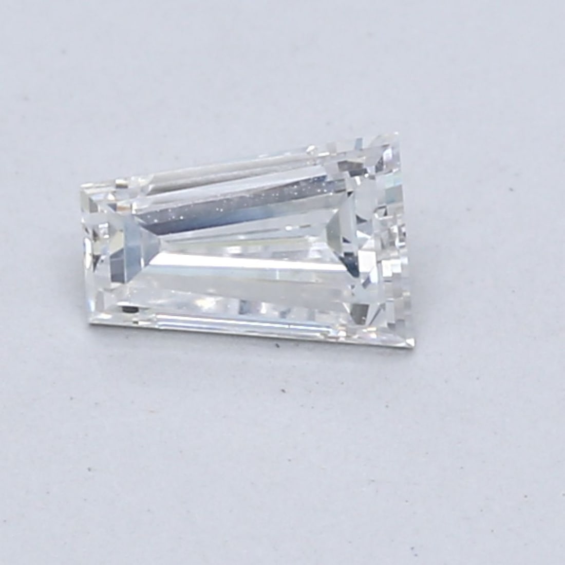 Loose Diamond - TAPERED BAGUETTE 0.51ct E VVS2 (1 of 1)
