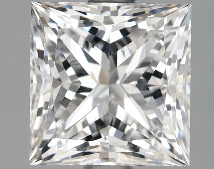 Loose Diamond - PRINCESS 2.17ct E VS1: Loose Diamond - PRINCESS 2.17ct E VS1 Source: This is a real non-mined Diamond that has been grown in a lab Shape: PRINCESS Carats: 2.17 Color: E Clarity: VS1 Certification: IGI Video: