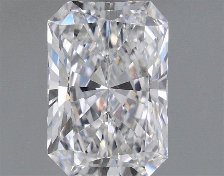 Loose Diamond - RADIANT 1.52ct D VVS2: Loose Diamond - RADIANT 1.52ct D VVS2 Source: This is a real non-mined Diamond that has been grown in a lab Shape: RADIANT Carats: 1.52 Color: D Clarity: VVS2 Certification: IGI Video: