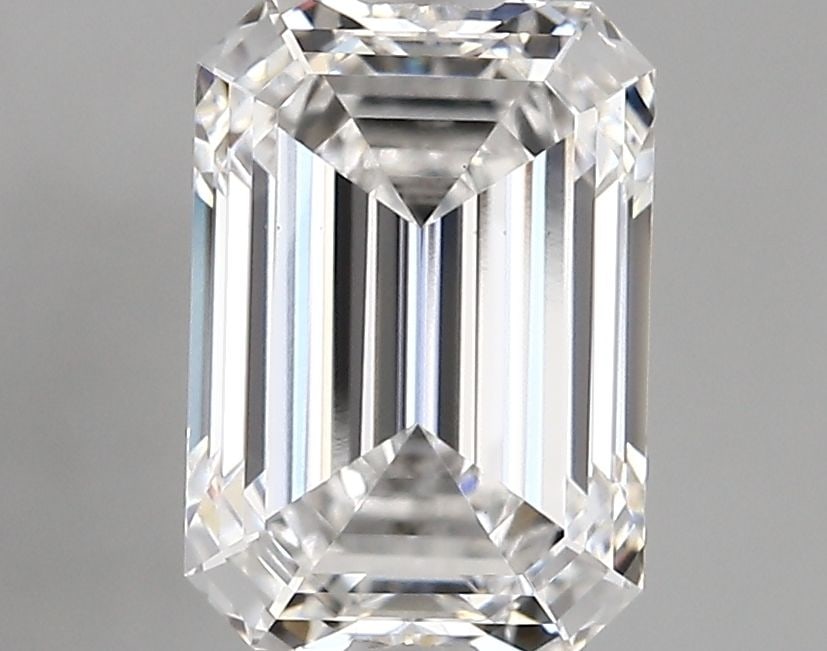 Loose Diamond - EMERALD 2.62ct D VVS2: Loose Diamond - EMERALD 2.62ct D VVS2 Source: This is a real non-mined Diamond that has been grown in a lab Shape: EMERALD Carats: 2.62 Color: D Clarity: VVS2 Certification: IGI Video: