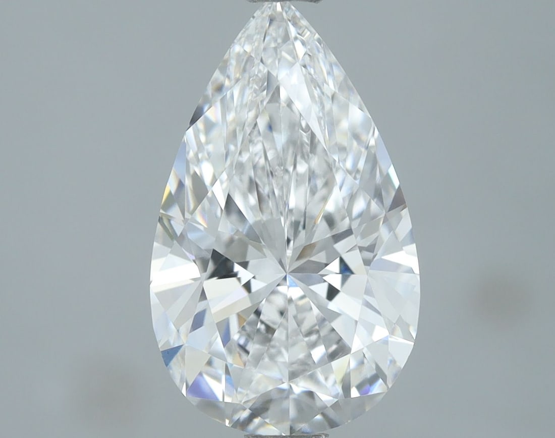 Loose Diamond - PEAR 2.01ct D VVS2: Loose Diamond - PEAR 2.01ct D VVS2 Source: This is a real non-mined Diamond that has been grown in a lab Shape: PEAR Carats: 2.01 Color: D Clarity: VVS2 Certification: IGI Video:
