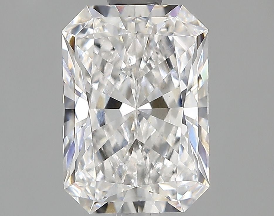 Loose Diamond - RADIANT 1.54ct E VS1: Loose Diamond - RADIANT 1.54ct E VS1 Source: This is a real non-mined Diamond that has been grown in a lab Shape: RADIANT Carats: 1.54 Color: E Clarity: VS1 Certification: IGI Video: