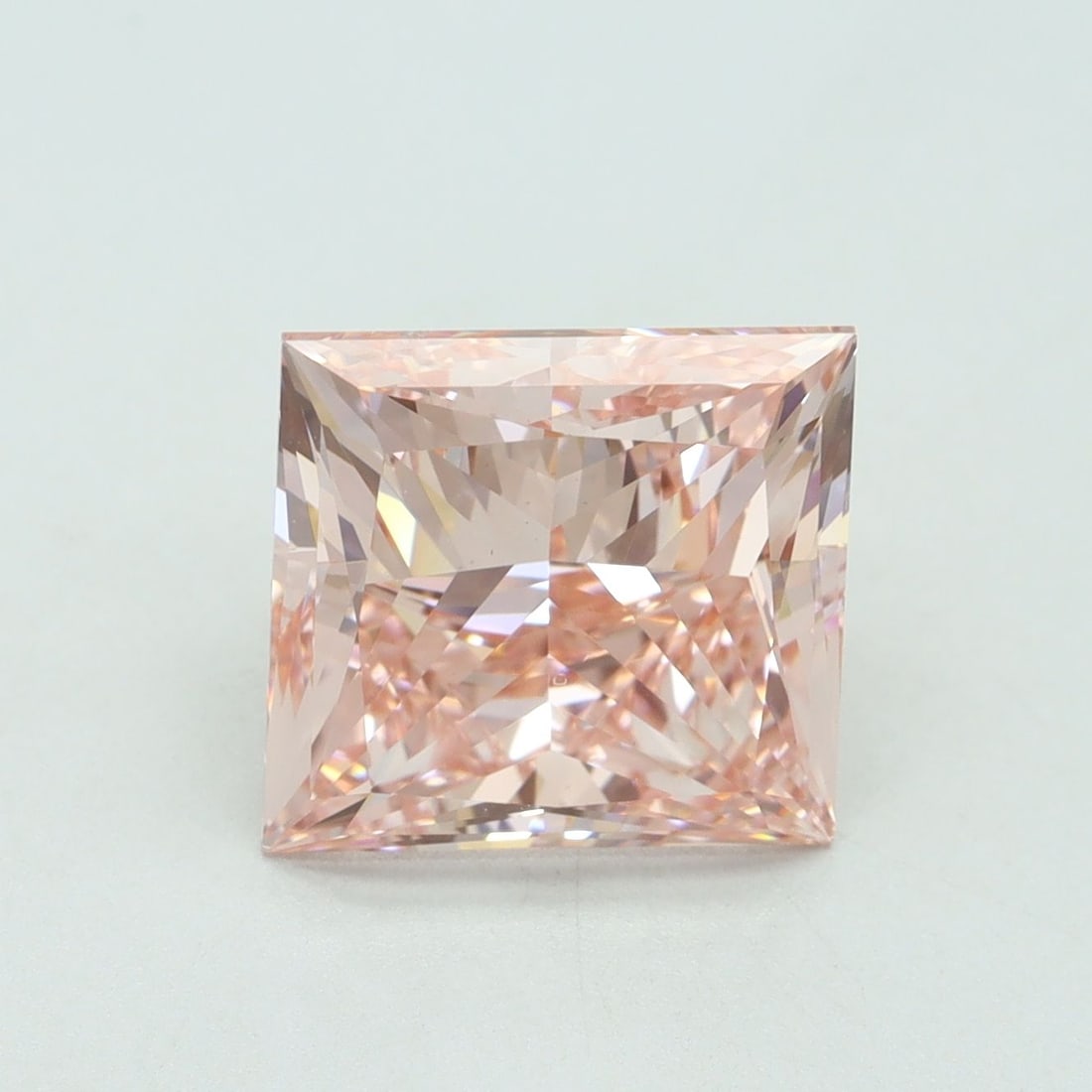 Loose Diamond - PRINCESS 5.01ct Fancy Vivid Pink VS1: Loose Diamond - PRINCESS 5.01ct Fancy Vivid Pink VS1 Source: This is a real non-mined Diamond that has been grown in a lab Shape: PRINCESS Carats: 5.01 Color: Fancy Vivid Pink Certification: IGI