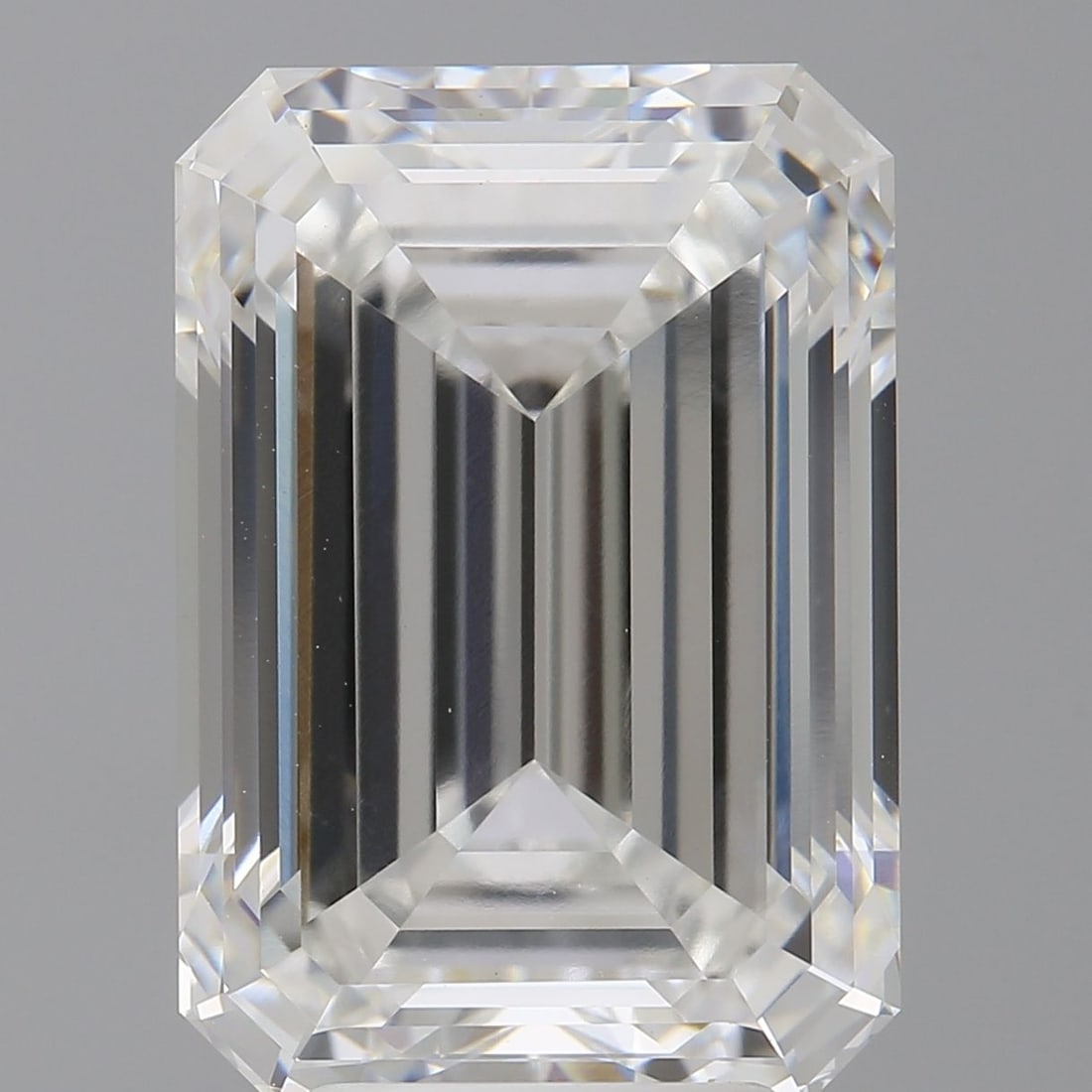 Loose Diamond - EMERALD 6.09ct E VVS2: Loose Diamond - EMERALD 6.09ct E VVS2 Source: This is a real non-mined Diamond that has been grown in a lab Shape: EMERALD Carats: 6.09 Color: E Clarity: VVS2 Certification: IGI Video: