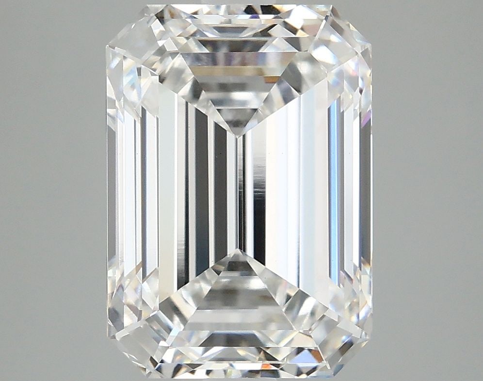 Loose Diamond - EMERALD 5.08ct E VS1: Loose Diamond - EMERALD 5.08ct E VS1 Source: This is a real non-mined Diamond that has been grown in a lab Shape: EMERALD Carats: 5.08 Color: E Clarity: VS1 Certification: IGI Video: