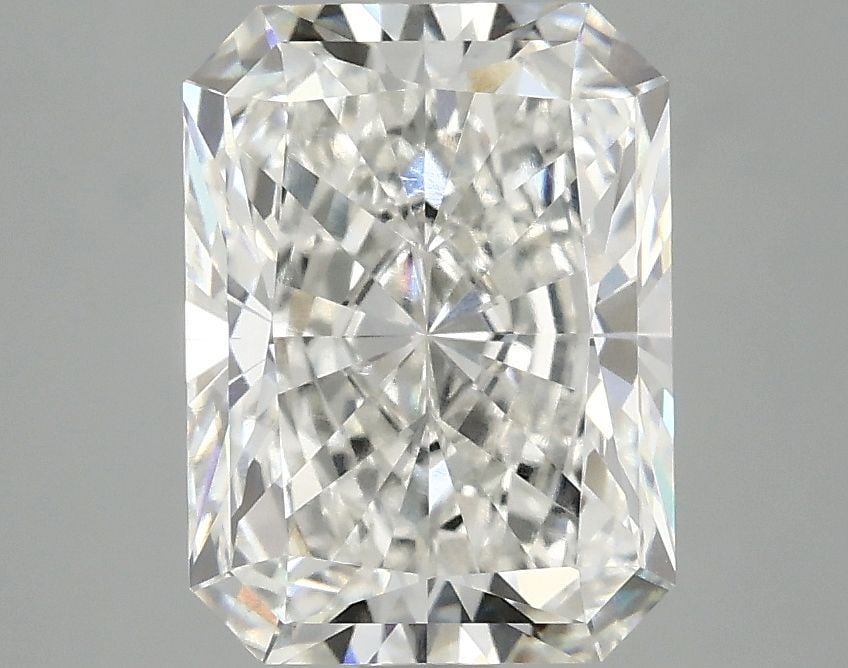 Loose Diamond - RADIANT 3.08ct G VS1: Loose Diamond - RADIANT 3.08ct G VS1 Source: This is a real non-mined Diamond that has been grown in a lab Shape: RADIANT Carats: 3.08 Color: G Clarity: VS1 Certification: IGI Video: