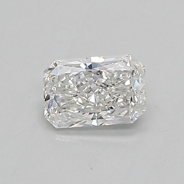 Loose Diamond - RADIANT 0.36ct E VVS1: Loose Diamond - RADIANT 0.36ct E VVS1 Source: This is a real non-mined Diamond that has been grown in a lab Shape: RADIANT Carats: 0.36 Color: E Clarity: VVS1 Certification: IGI Video: