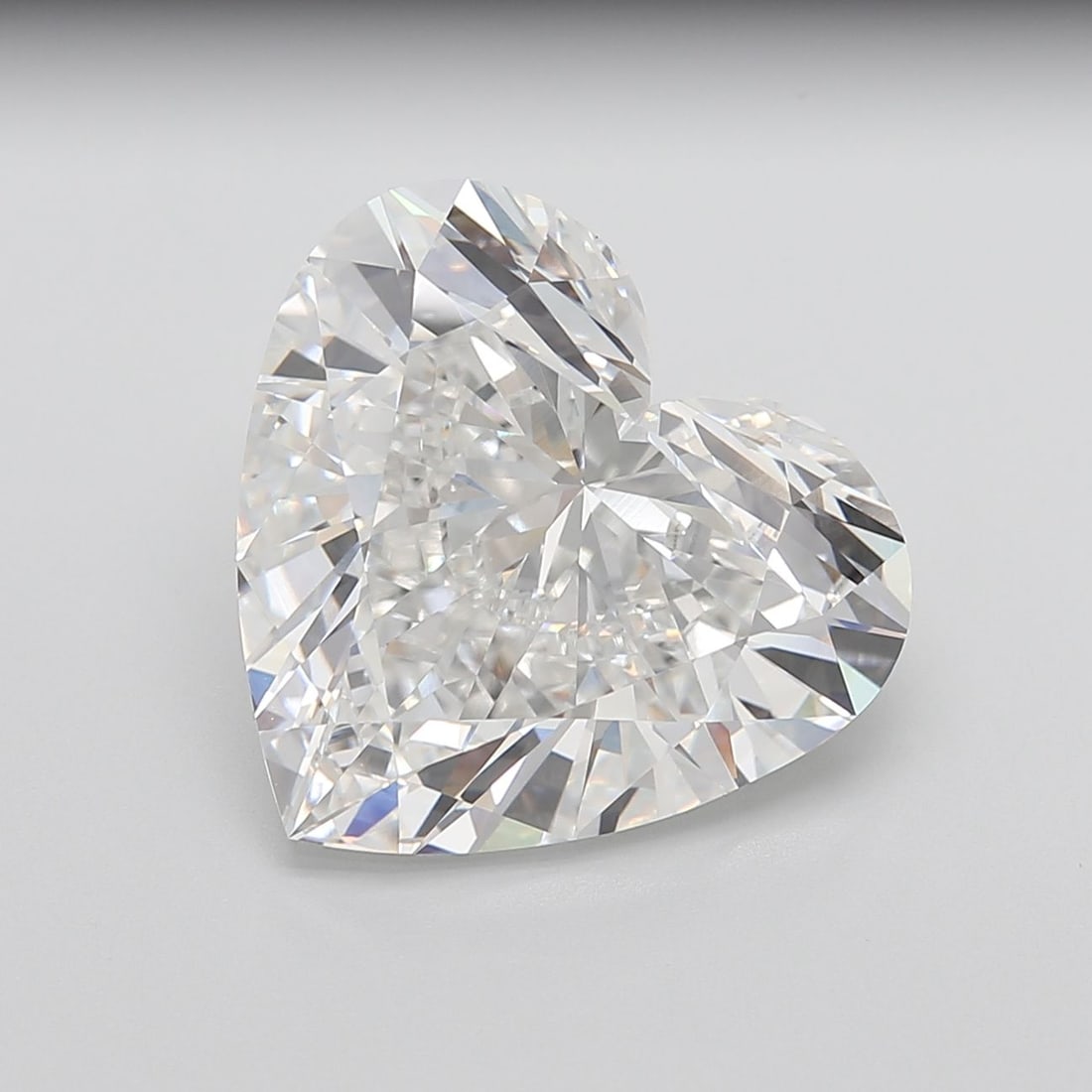 Loose Diamond - HEART 16.66ct E VVS2: Loose Diamond - HEART 16.66ct E VVS2 Source: This is a real non-mined Diamond that has been grown in a lab Shape: HEART Carats: 16.66 Color: E Clarity: VVS2 Certification: IGI Video: