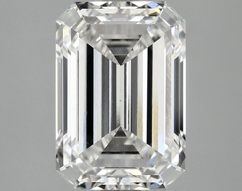 Loose Diamond - EMERALD 3.04ct E VS1: Loose Diamond - EMERALD 3.04ct E VS1 Source: This is a real non-mined Diamond that has been grown in a lab Shape: EMERALD Carats: 3.04 Color: E Clarity: VS1 Certification: IGI Video: