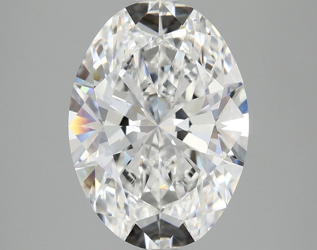 Loose Diamond - OVAL 4.01ct E VVS2: Loose Diamond - OVAL 4.01ct E VVS2 Source: This is a real non-mined Diamond that has been grown in a lab Shape: OVAL Carats: 4.01 Color: E Clarity: VVS2 Certification: IGI Video: