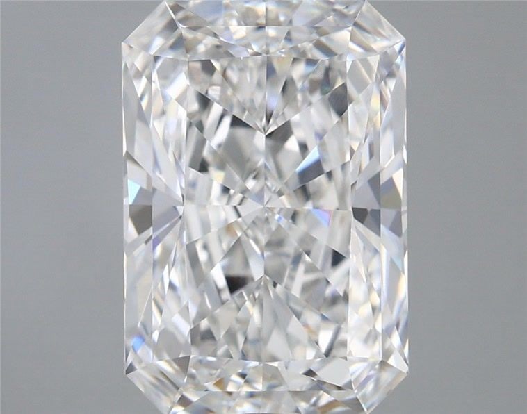 Loose Diamond - RADIANT 5.33ct F VVS2: Loose Diamond - RADIANT 5.33ct F VVS2 Source: This is a real non-mined Diamond that has been grown in a lab Shape: RADIANT Carats: 5.33 Color: F Clarity: VVS2 Certification: IGI Video: