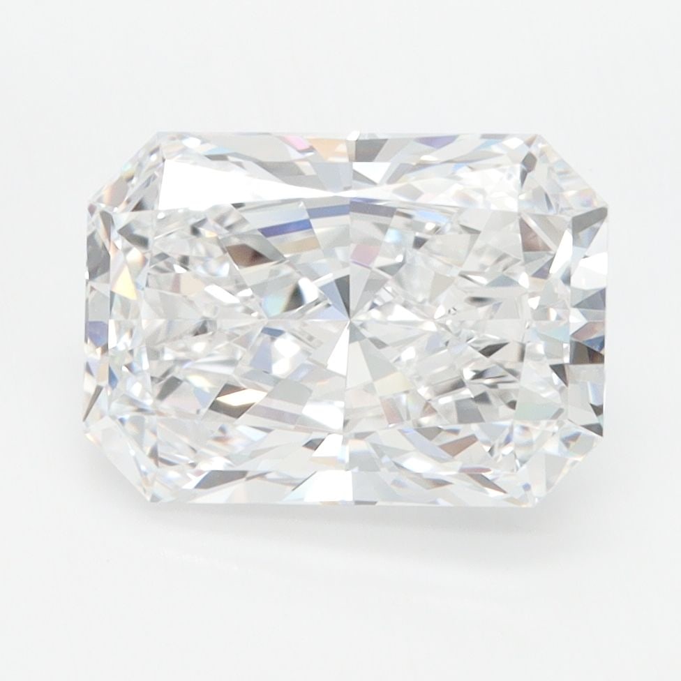 Loose Diamond - RADIANT 3.07ct D IF: Loose Diamond - RADIANT 3.07ct D IF Source: This is a real non-mined Diamond that has been grown in a lab Shape: RADIANT Carats: 3.07 Color: D Clarity: IF Certification: IGI Video: