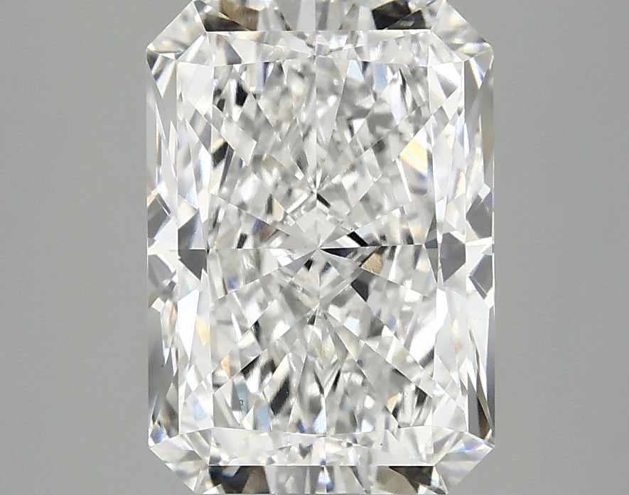Loose Diamond - RADIANT 2.98ct E VS1: Loose Diamond - RADIANT 2.98ct E VS1 Source: This is a real non-mined Diamond that has been grown in a lab Shape: RADIANT Carats: 2.98 Color: E Clarity: VS1 Certification: IGI Video: Video Link
